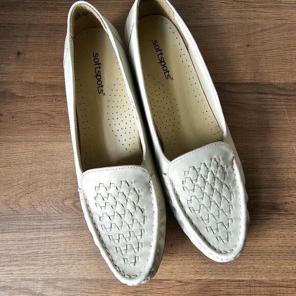 NEVER WORN SOFT SPOTS BONE WHITE GENUINE LEATHER LOAFERS SIZE 9.5 & 10N - Picture 11 of 16